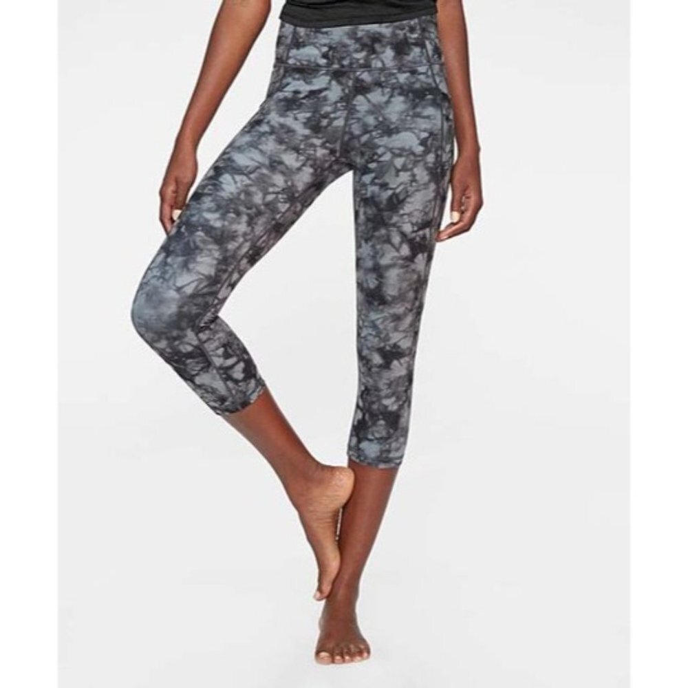 Athleta Legging Medium women Black Blue Capri Tie Dye Yoga Workout - Picture 1 of 7